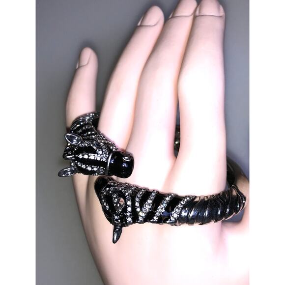 CHLOE + ISABEL safari elegance zebra crystal cuff bracelet - B080 - Picture 1 of 6